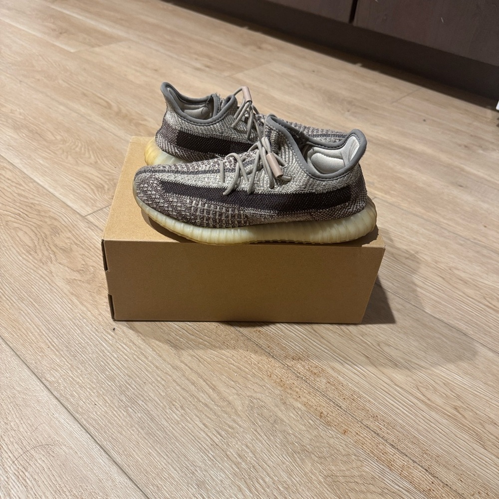 Yeezy Kids Sneakers in Gray and Cream
